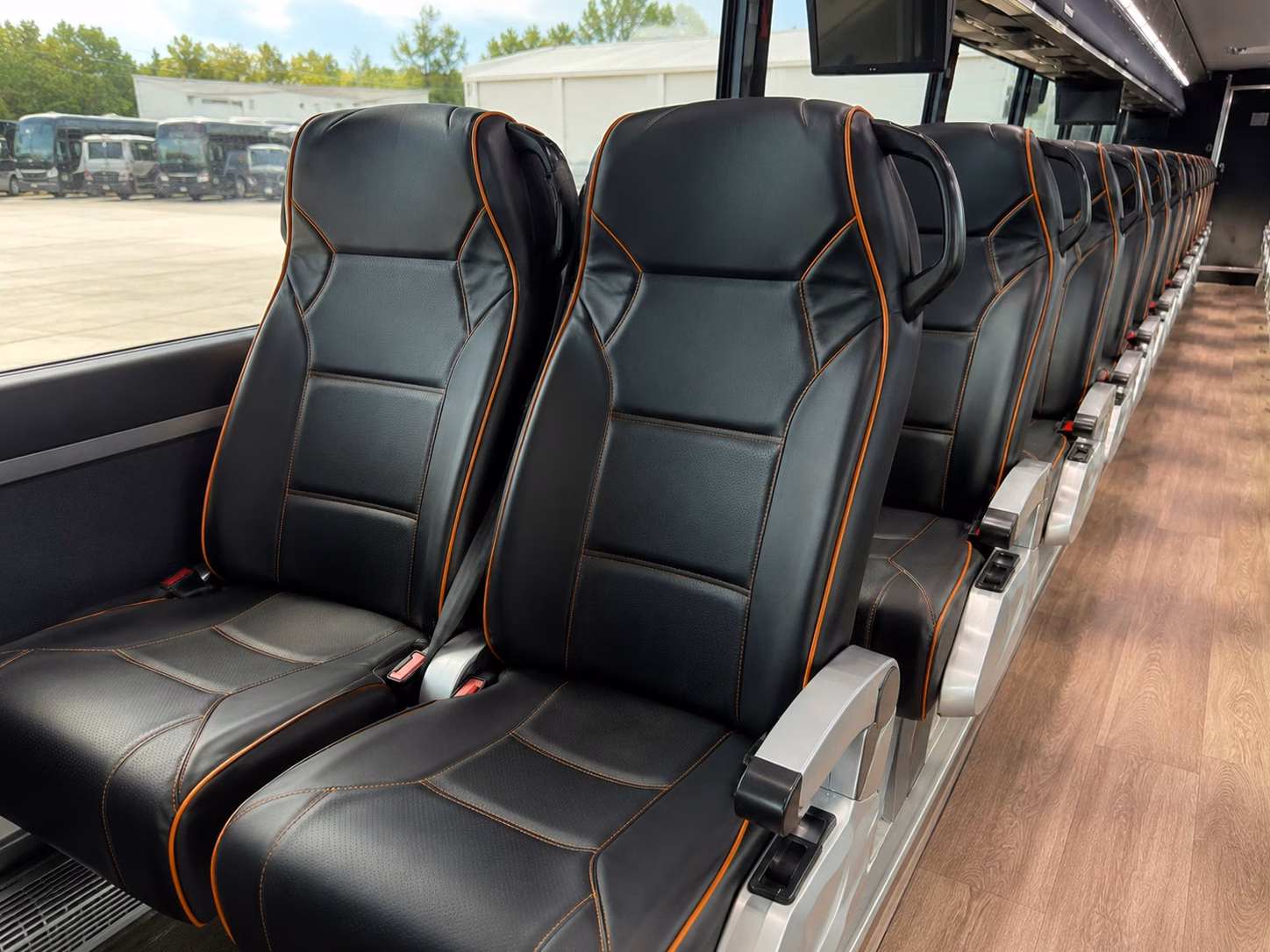 minibus rentals for quinnipiac hockey and college sports near bridgeport
